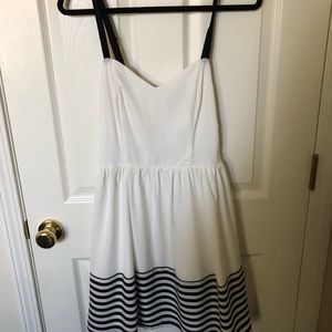 Cute white with black stripes summer dress